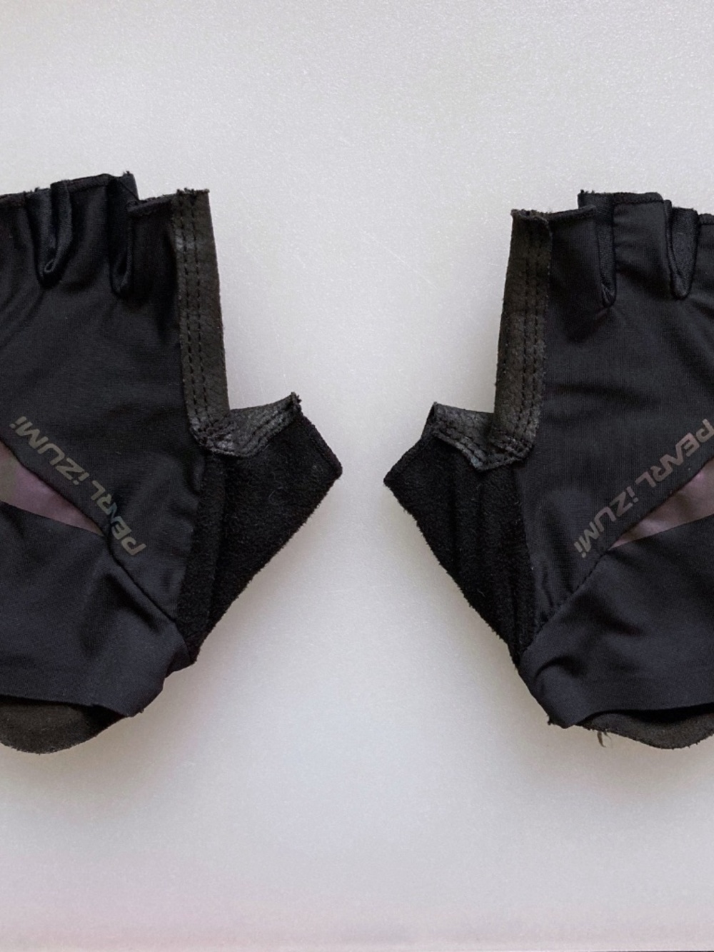 Pearl Izumi Women’s Black Pro Gel Bike Gloves EUC
